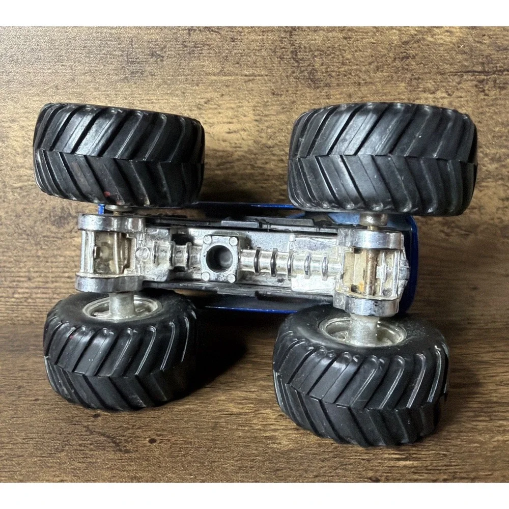 Monster Jam Hot Wheels Blue Thunder 1:64 Diecast Please Read Fast Safe Shipping